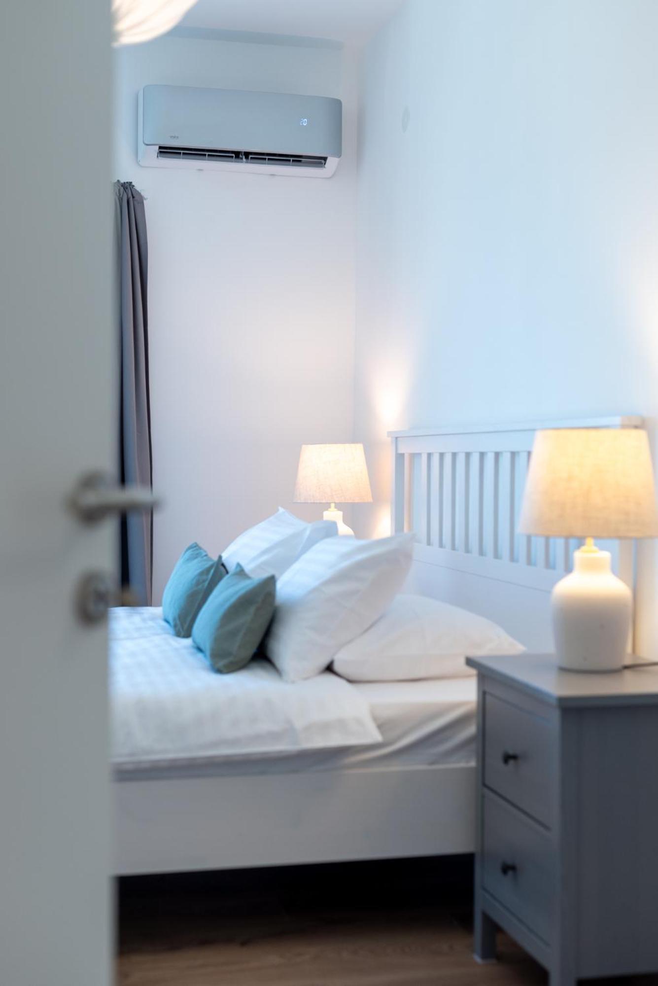 Sea View Apartment Karmen Jesenice  Extérieur photo