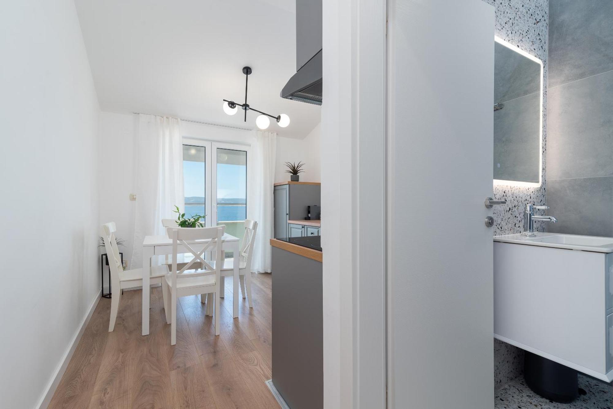 Sea View Apartment Karmen Jesenice  Extérieur photo
